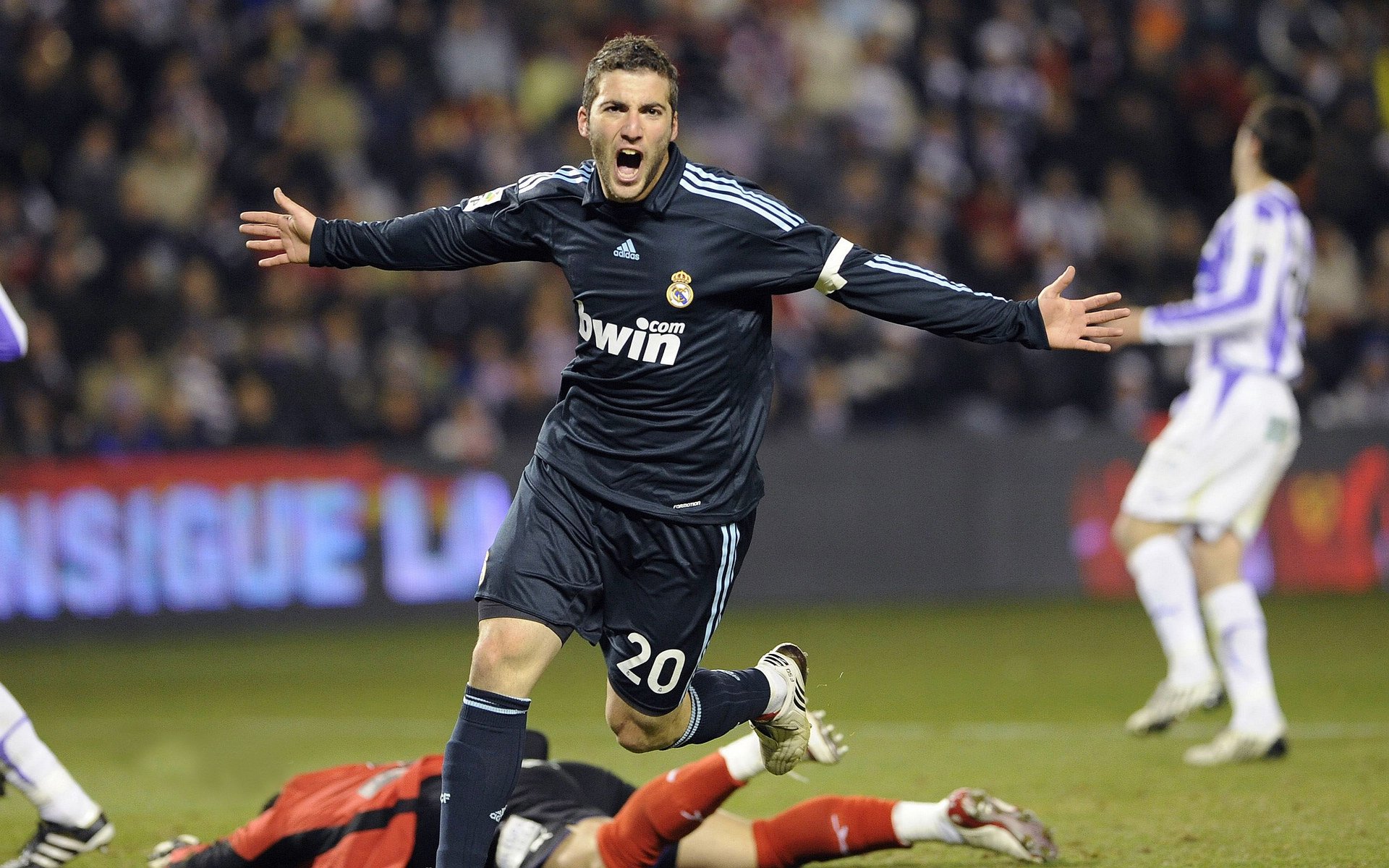 爱游戏官网充值-_奇才队攻守两端平衡，战绩稳步提升_，奇才队怎么样